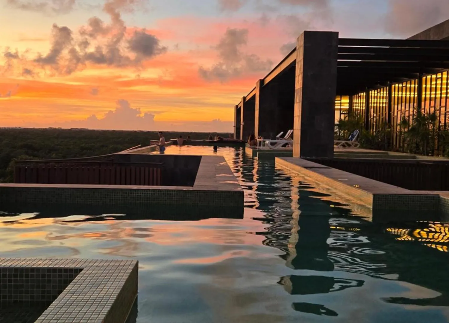 1 Bedroom Apartment With Beach Club Included Tulum